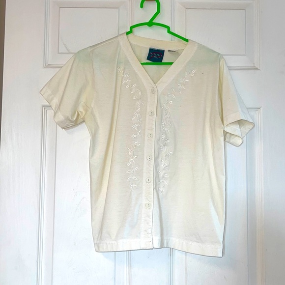 Petite top - Picture 1 of 5